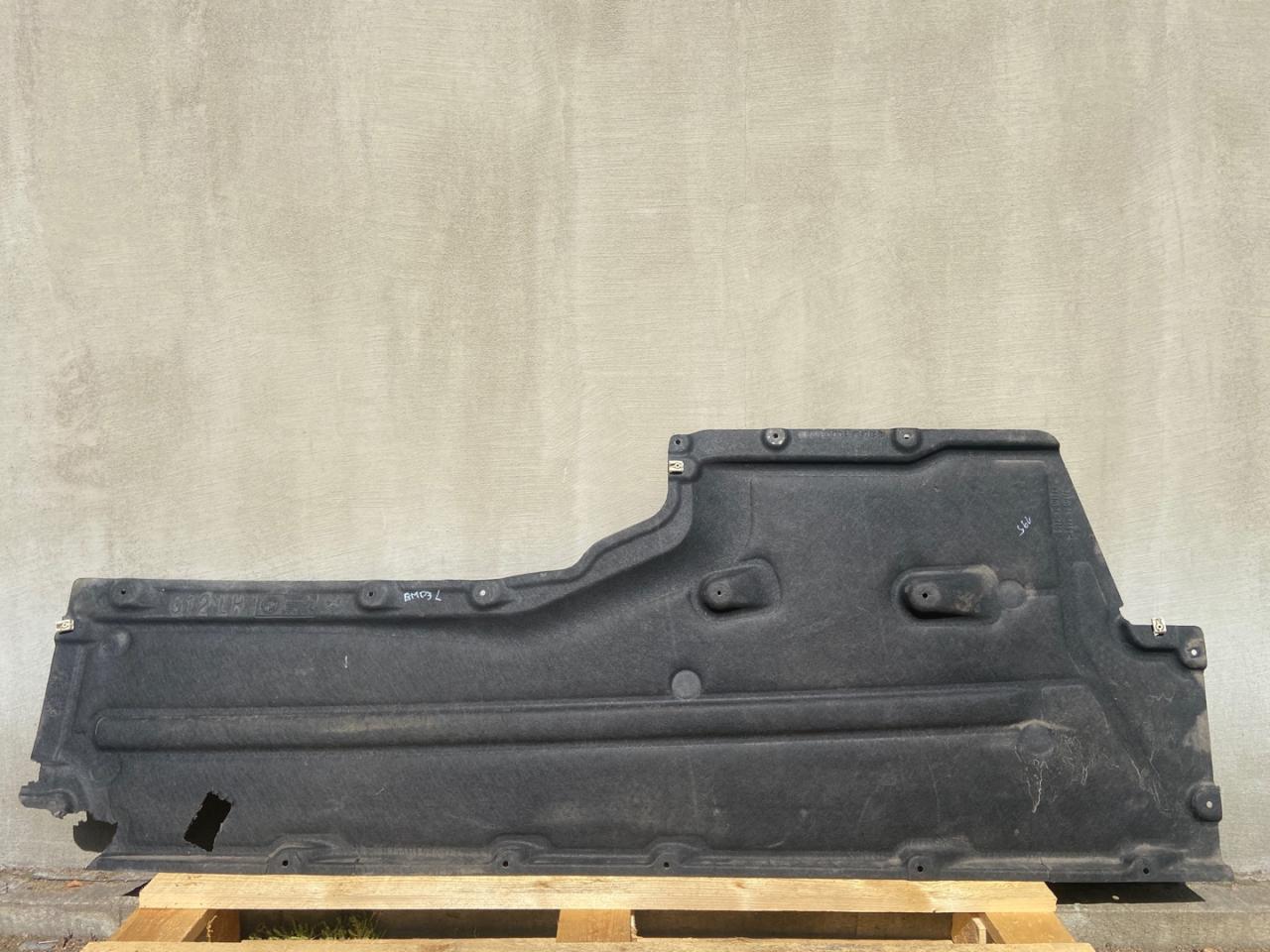 защита днища BMW 7 серия G11/G12 2018, 3.0 л., дизель, АКПП, седан, задний привод, правый руль, 51757340175, 734 - фото №1