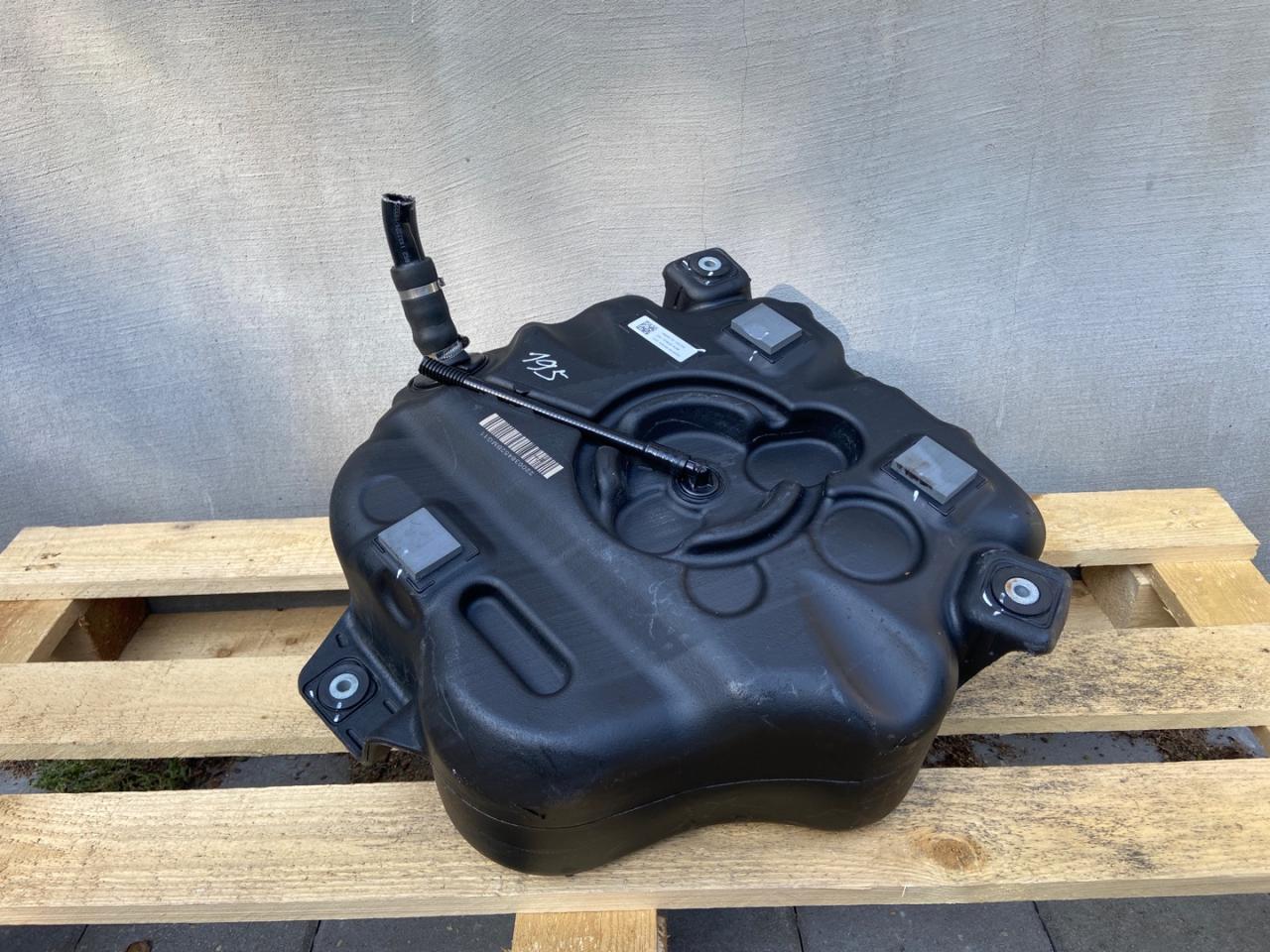 бак AdBlue (мочевины) BMW 7 серия G11/G12 2018, 3.0 л., дизель, АКПП, седан, задний привод, правый руль, 7294283, 7378033 - фото №1