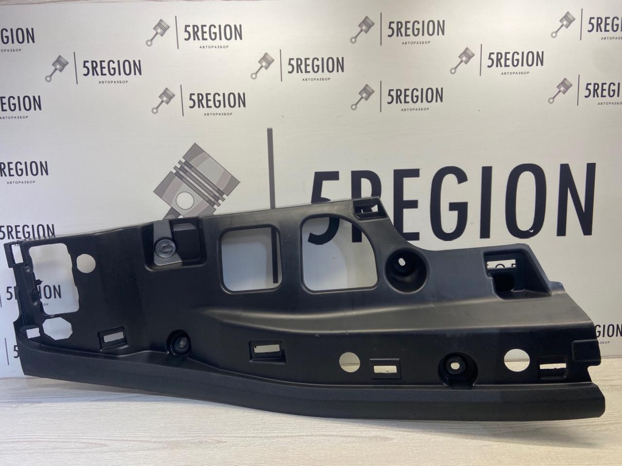 пластик Alfa Romeo Stelvio 1 поколение 949 2018, 2.0 л., бензин, АКПП, внедорожник 5 дв., полный привод, 156135891 - фото №1