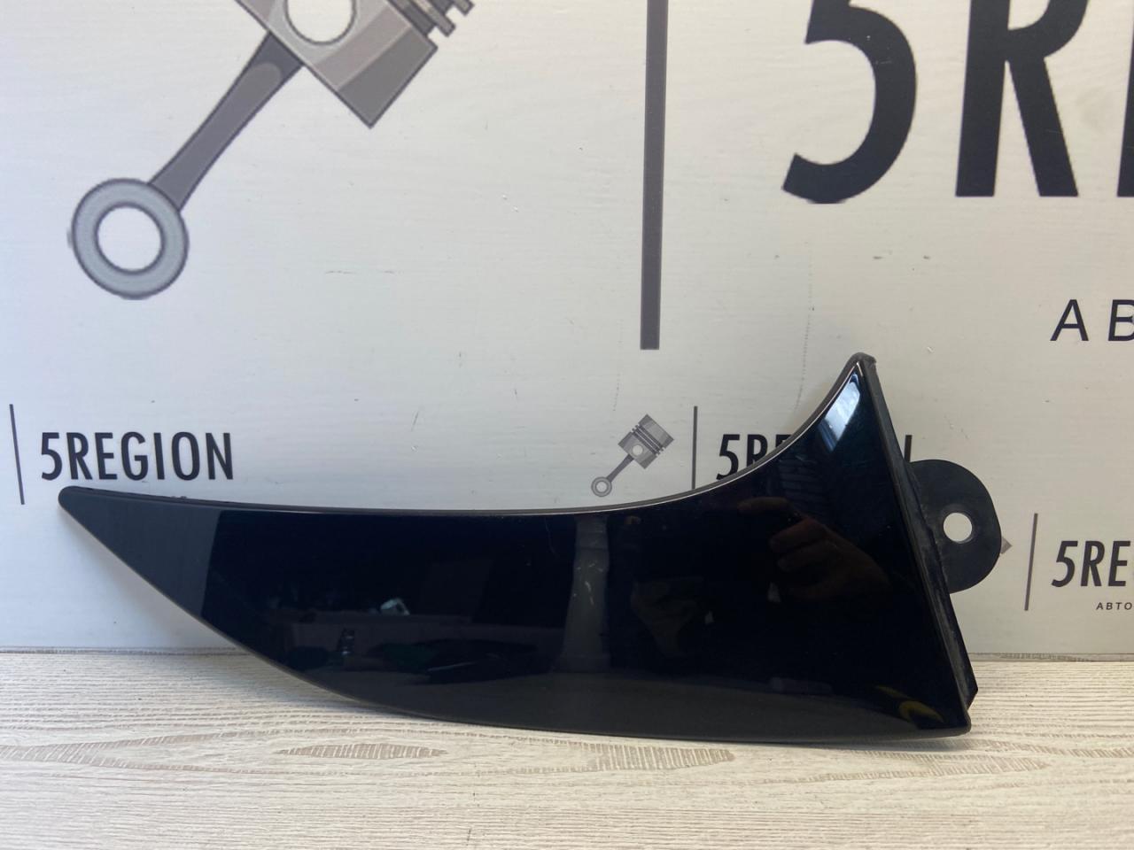 накладка двери (крышки) багажника Alfa Romeo Stelvio 1 поколение 949 2018, 2.0 л., бензин, АКПП, полный привод - фото №1