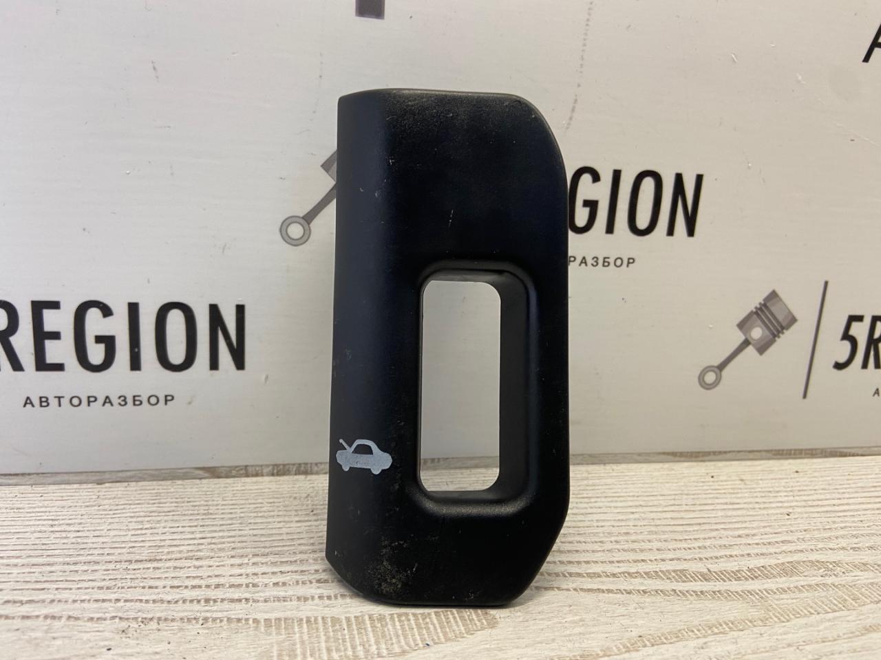 ручка открывания капота Alfa Romeo Giulia 2 поколение 952 2017, 2.0 л., бензин, АКПП, седан, задний привод - фото №1