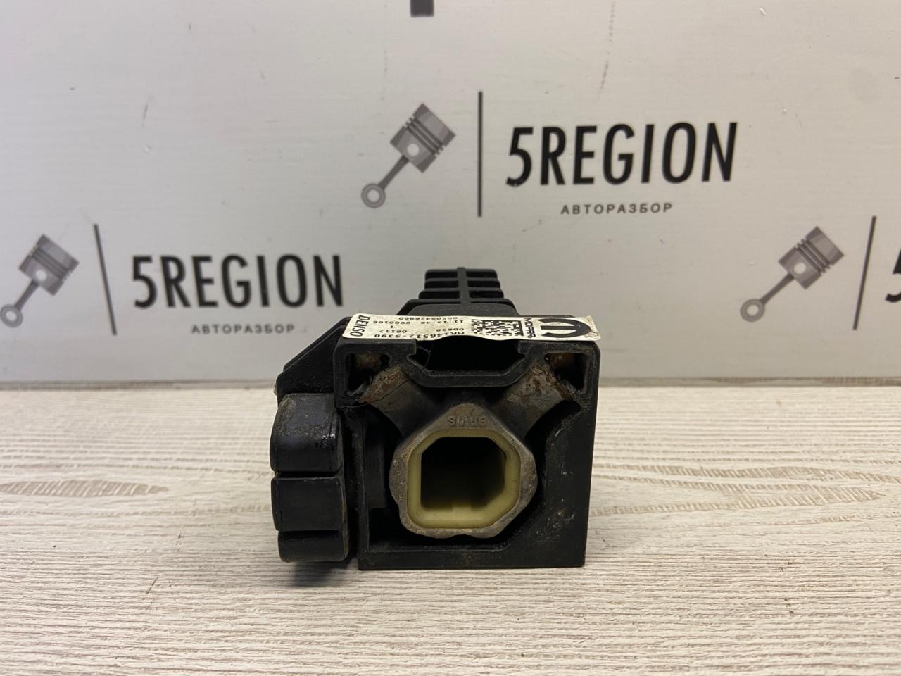 кронштейн радиатора Alfa Romeo Giulia 2 поколение 952 2017, 2.0 л., бензин, АКПП, седан, задний привод, 505426860 - фото №1