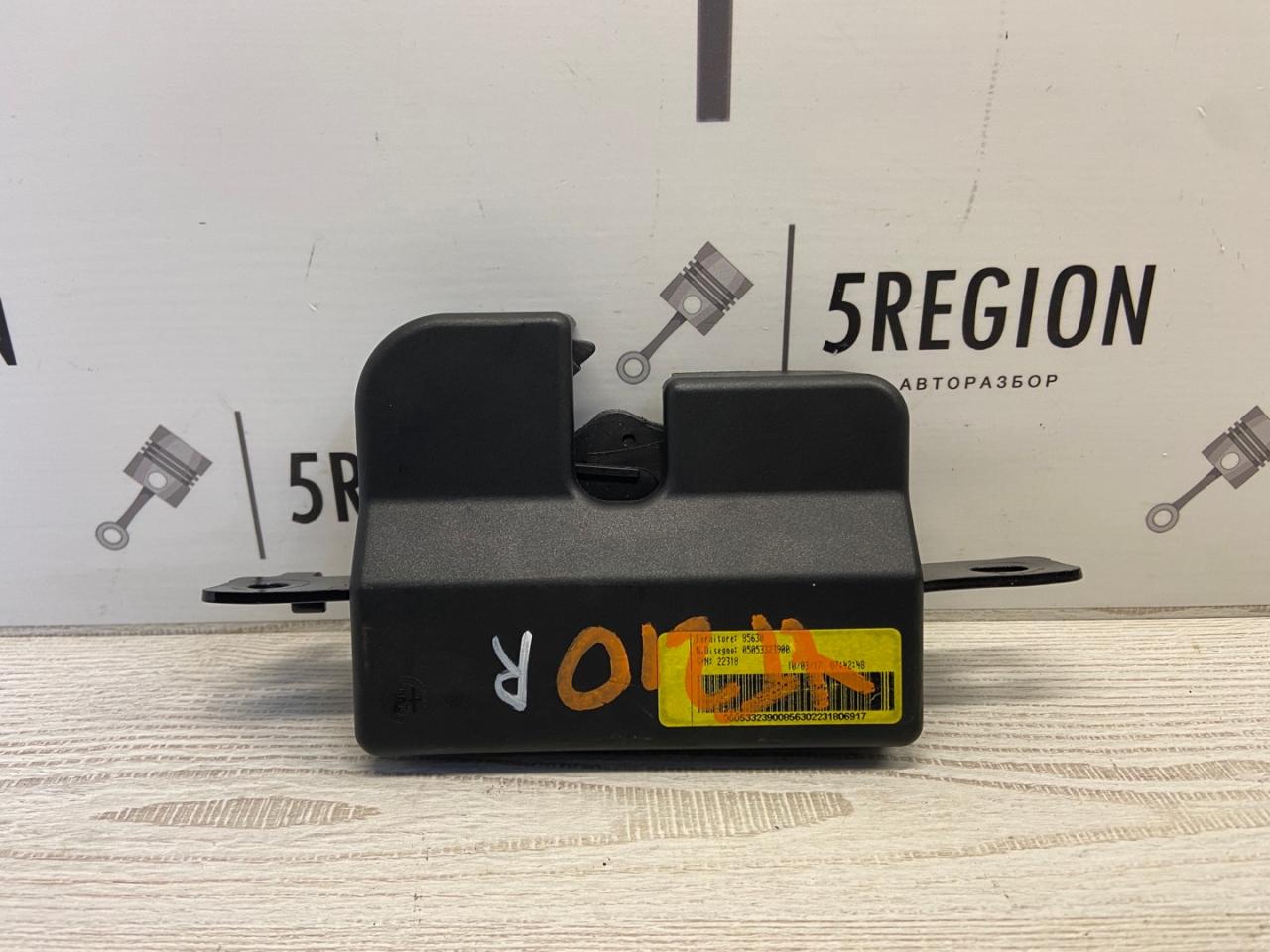 замок спинки сиденья Alfa Romeo Giulia 2 поколение 952 2017, 2.0 л., бензин, АКПП, седан, задний привод, 505332390 - фото №1