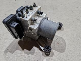 блок ABS BMW 5 серия F07/F10/F11 [рестайлинг] 2013, 2.0 л., бензин, АКПП, седан, передний привод, 6853400, 6853403