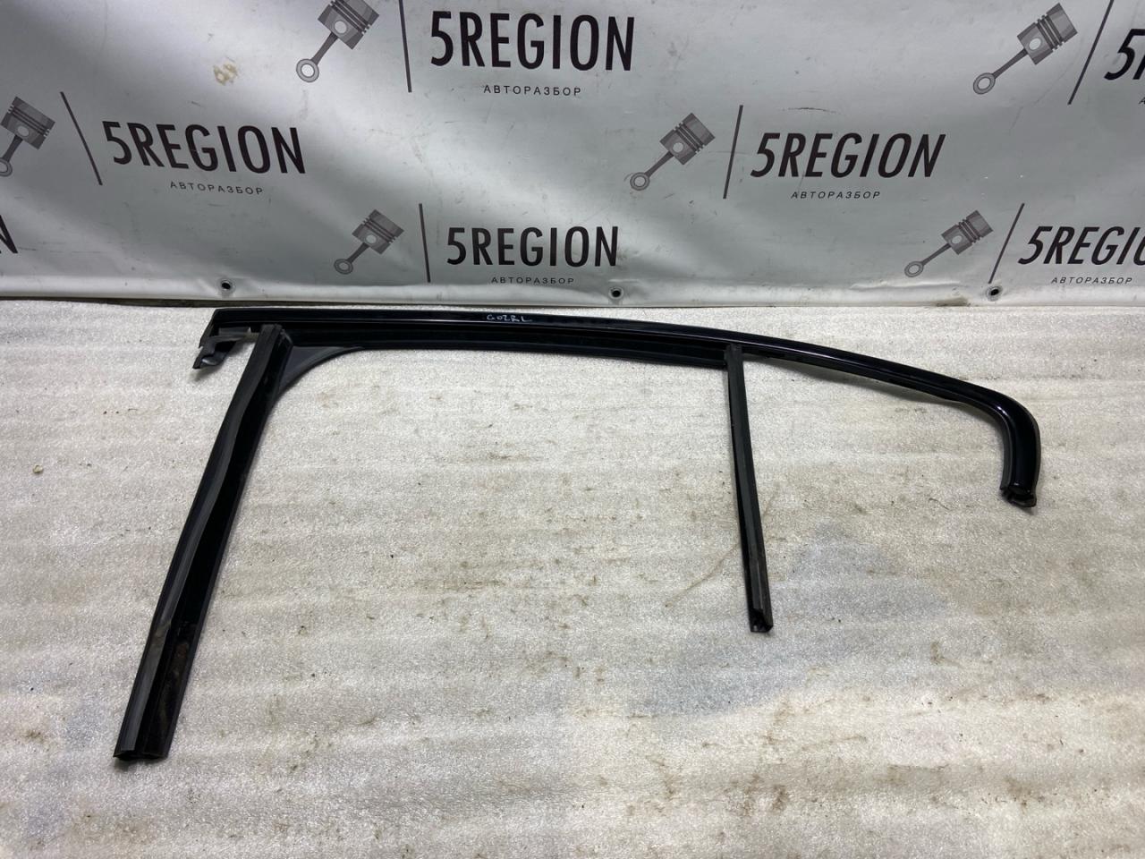 молдинг (накладка кузовная) Alfa Romeo Giulia 2 поколение 952 2018, 2.0 л., бензин, АКПП, задний привод - фото №1