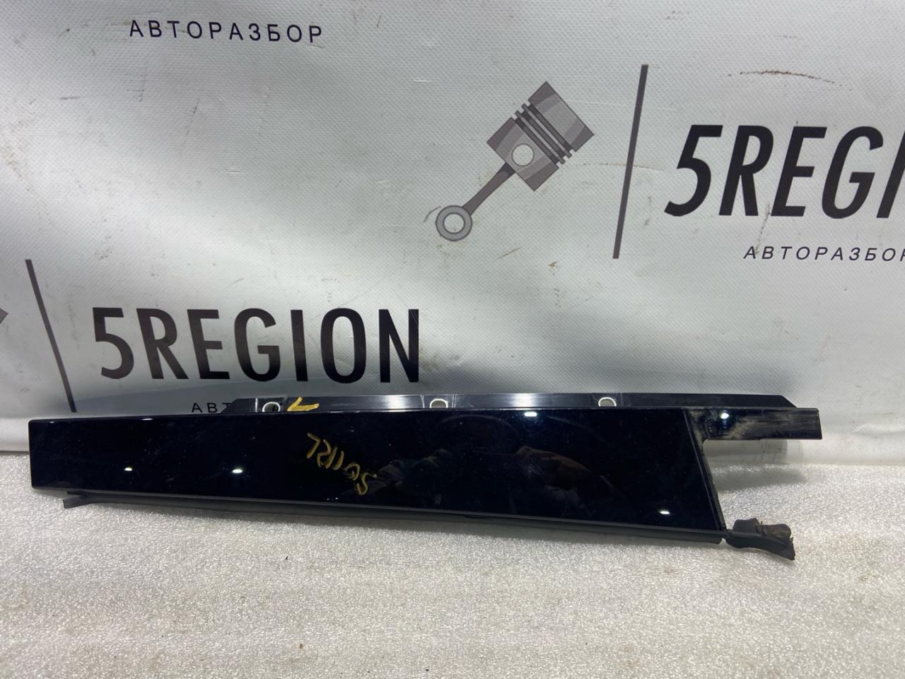 молдинг (накладка кузовная) Alfa Romeo Stelvio 1 поколение 949 2018, 2.0 л., бензин, АКПП, внедорожник 5 дв., полный привод, 156134615 - фото №1