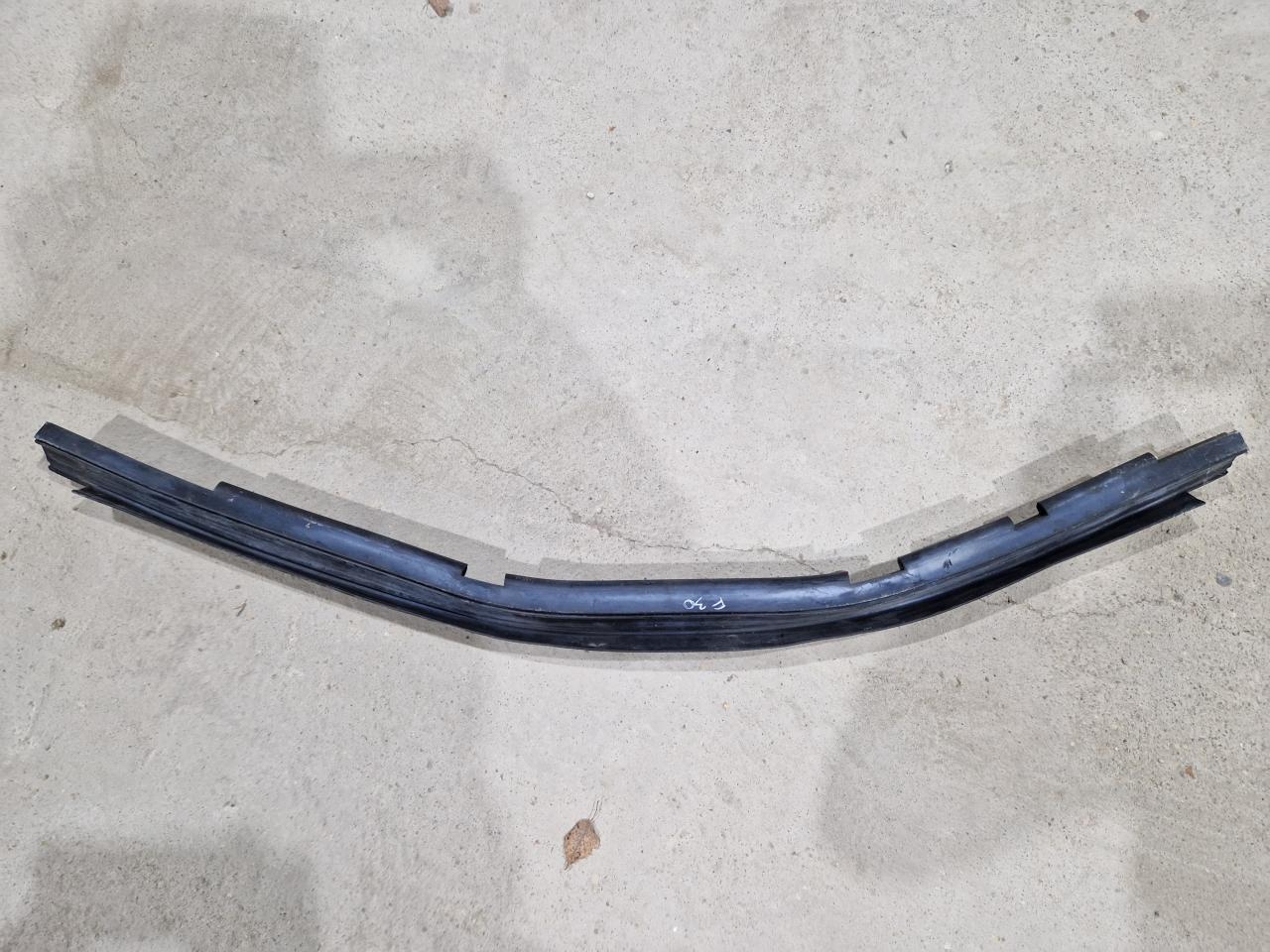 уплотнитель подкапотного пространства BMW 3 серия F30/F31/F34 F30 2013, 3.0 л., N55 B30 A, бензин, АКПП, седан, задний привод, 7329146 - фото №1