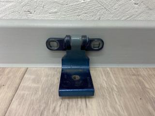 петля крышки багажника Alfa Romeo Stelvio 1 поколение 949 2018, 2.0 л., бензин, АКПП, внедорожник 5 дв., полный привод