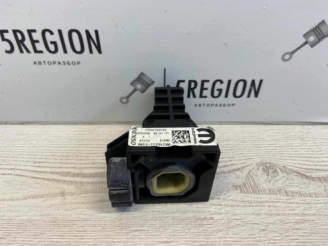 кронштейн радиатора Alfa Romeo Giulia 2 поколение 952 2018, 2.0 л., бензин, АКПП, задний привод, 505426860 - фото №1