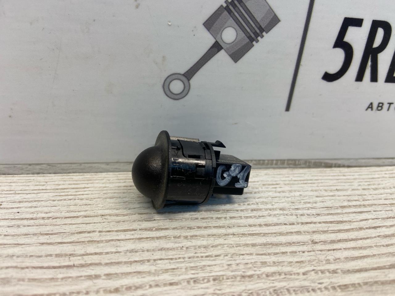 датчик света Alfa Romeo Giulia 2 поколение 952 2018, 2.0 л., бензин, АКПП, задний привод - фото №1