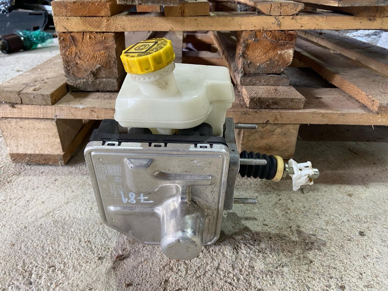 блок ABS Alfa Romeo Giulia 2 поколение 952 2017, 2.0 л., бензин, АКПП, седан, задний привод, 505564340 - фото №1