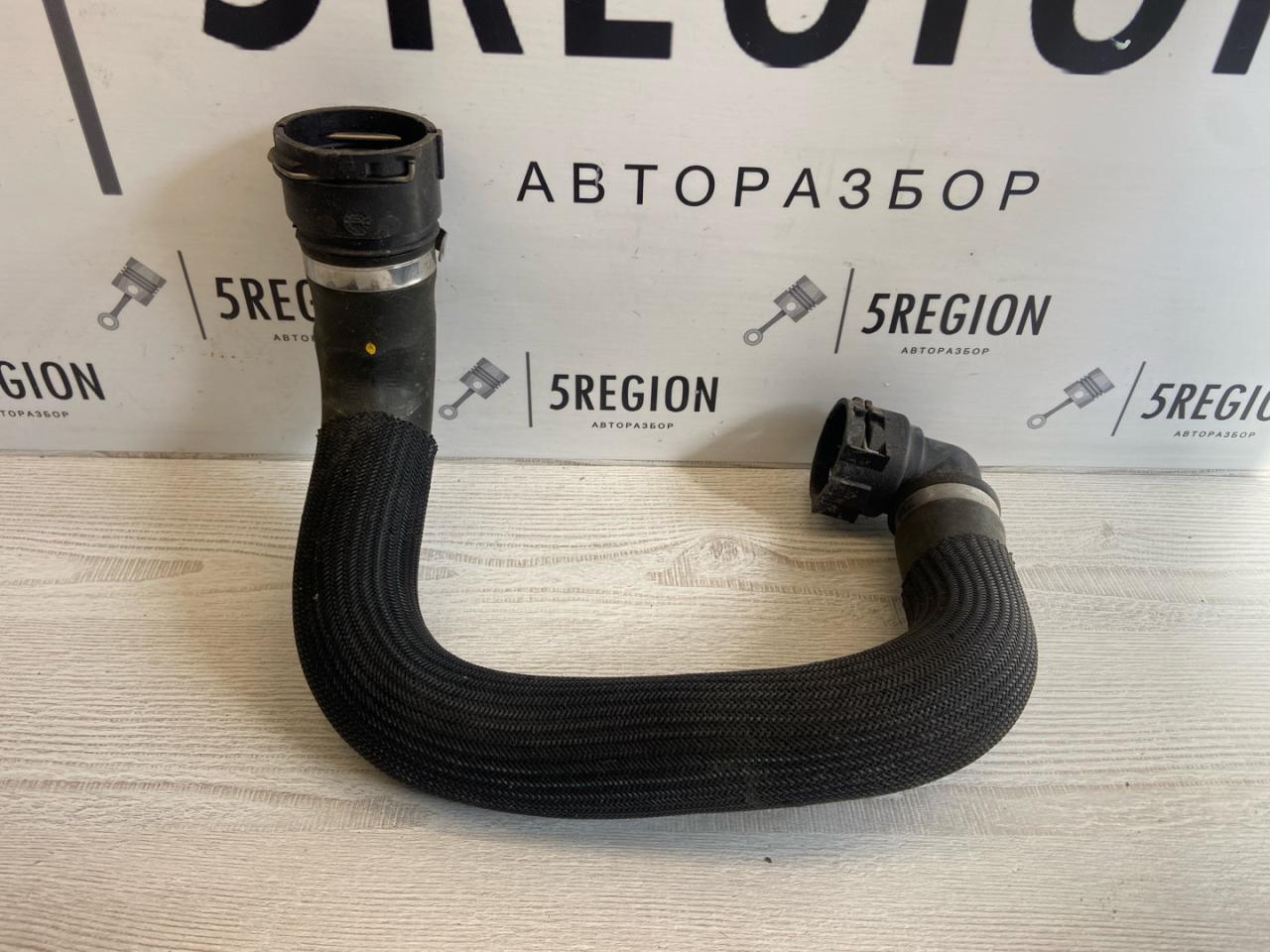 патрубок радиатора Alfa Romeo Giulia 2 поколение 952 2017, 2.0 л., бензин, АКПП, седан, задний привод - фото №1