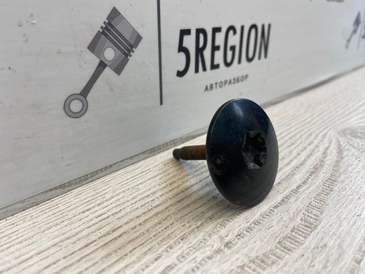 болт Alfa Romeo Giulia 2 поколение 952 2018, 2.0 л., бензин, АКПП, седан, задний привод - фото №1