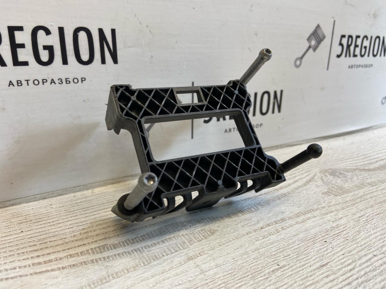 кронштейн (крепление) Alfa Romeo Giulia 2 поколение 952 2018, 2.0 л., бензин, АКПП, седан, задний привод - фото №1