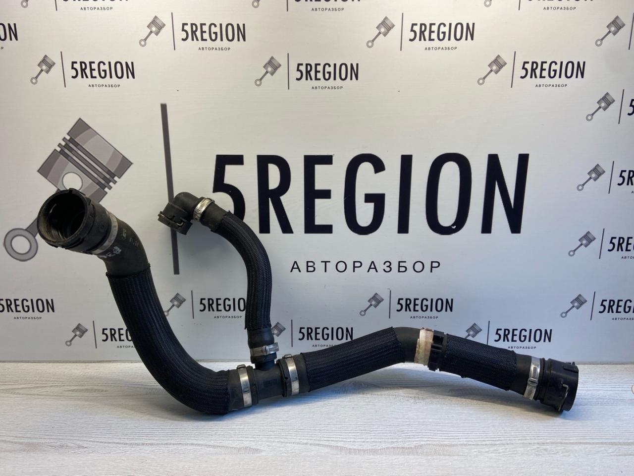 патрубок радиатора Alfa Romeo Giulia 2 поколение 952 2017, 2.0 л., бензин, АКПП, седан, полный привод - фото №1