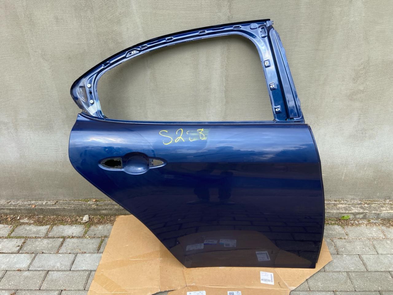 дверь задняя правая Alfa Romeo Giulia 2 поколение 952 2018, 2.0 л., бензин, АКПП, седан, задний привод - фото №1