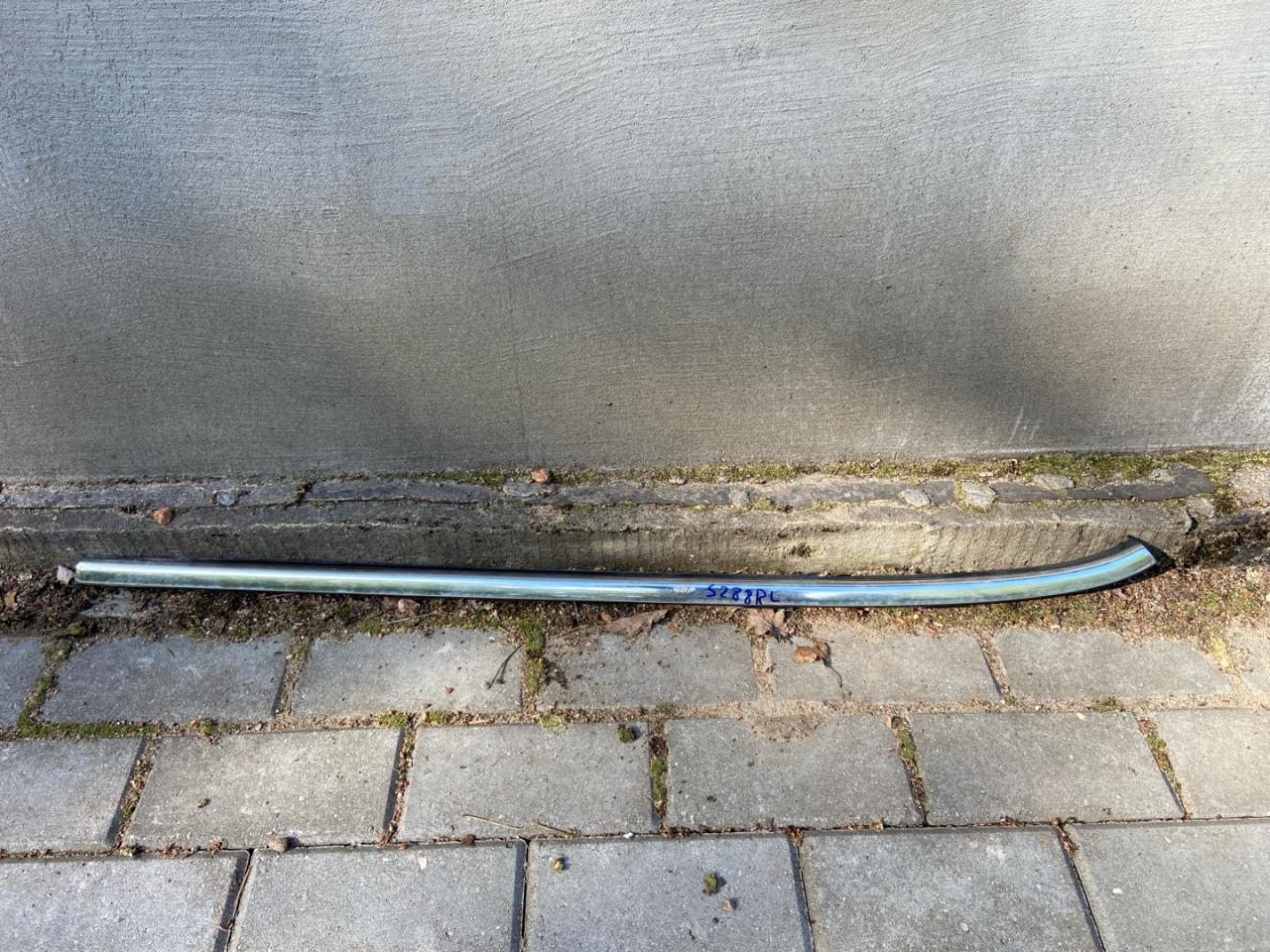 молдинг двери задней левой Alfa Romeo Giulia 2 поколение 952 2018, 2.0 л., бензин, АКПП, седан, задний привод - фото №1