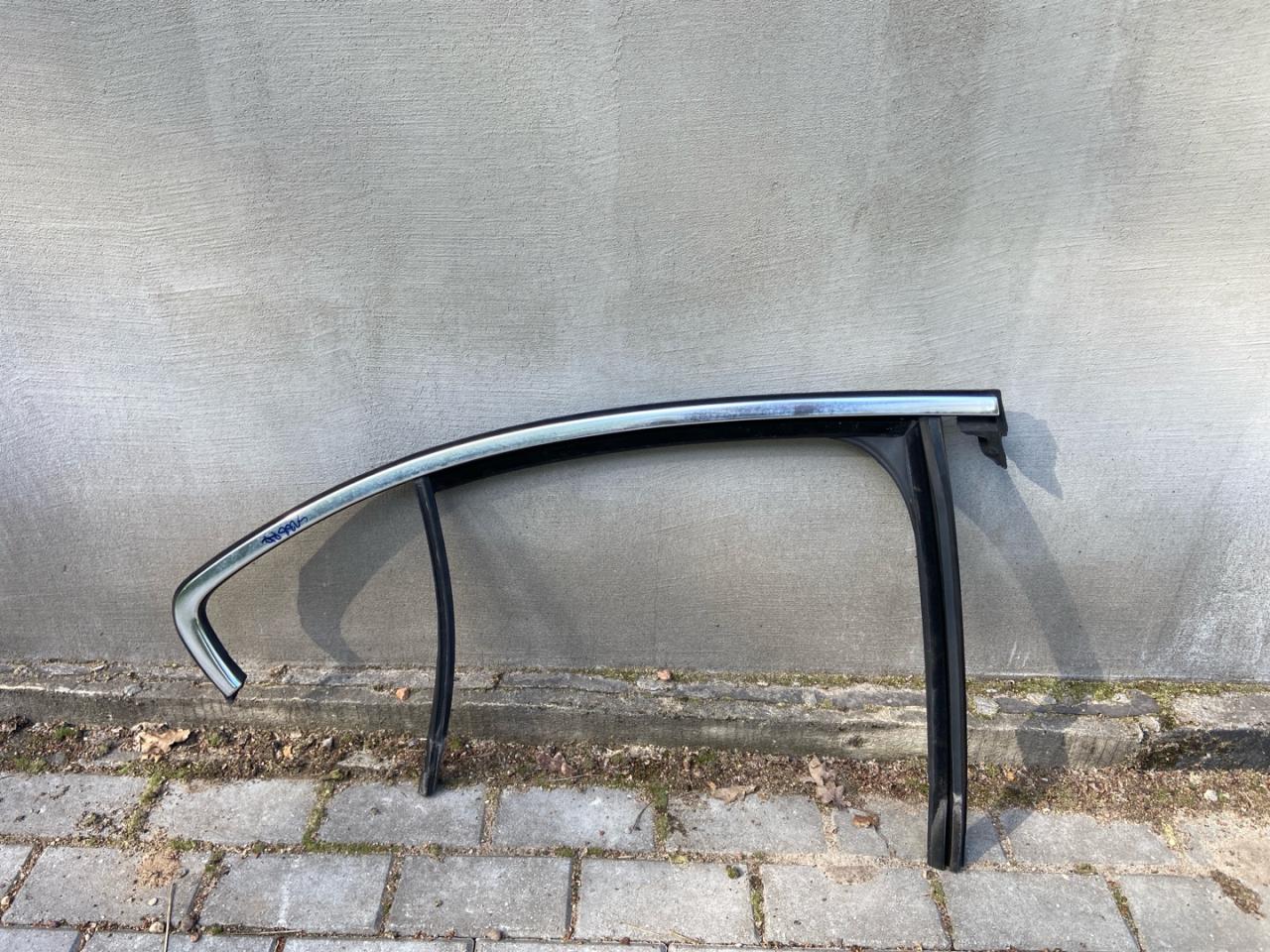 молдинг двери задней правой Alfa Romeo Giulia 2 поколение 952 2018, 2.0 л., бензин, АКПП, седан, задний привод - фото №1