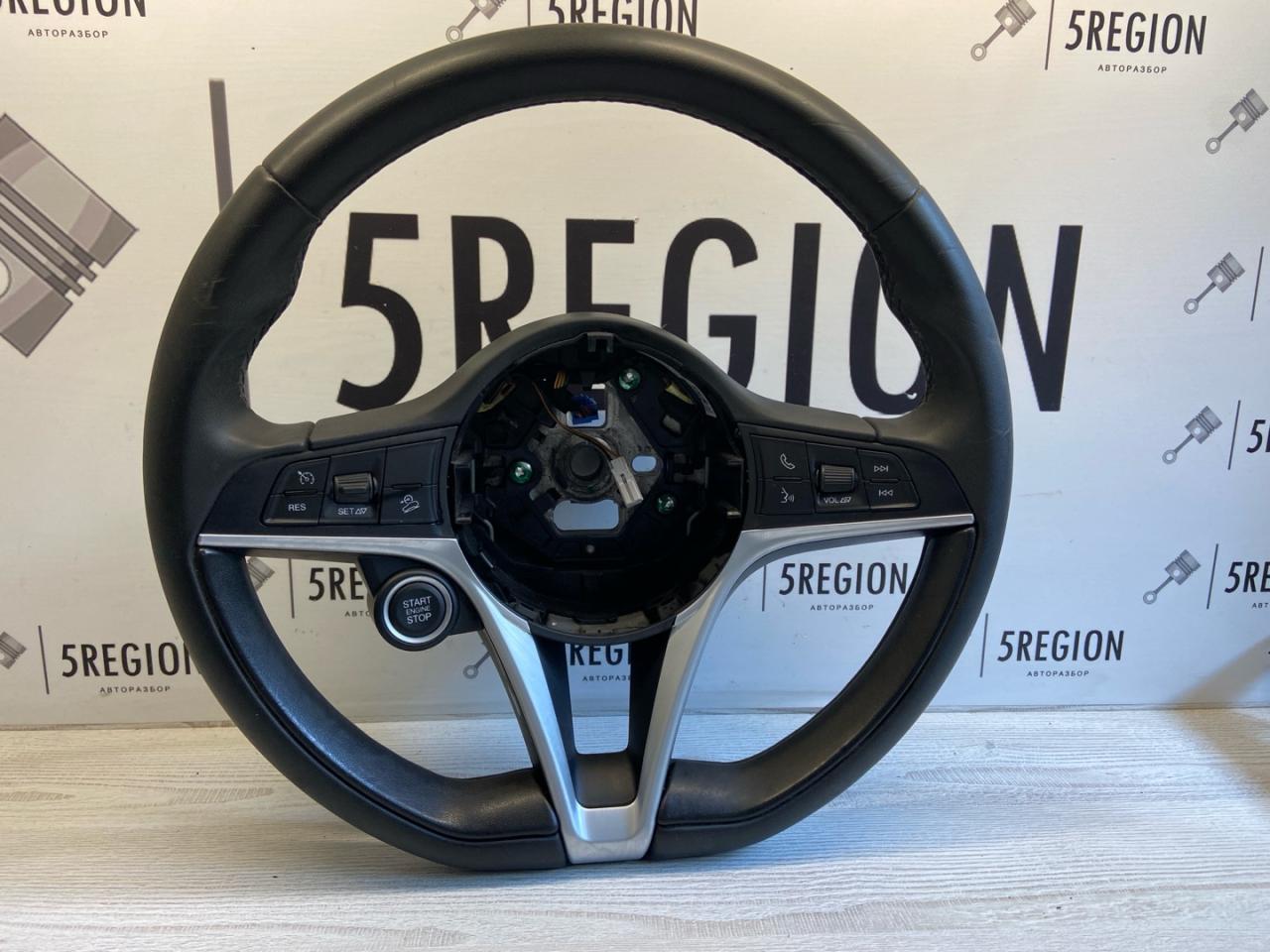 руль Alfa Romeo Stelvio 1 поколение 949 2018, 2.2 л., дизель, АКПП, полный привод, 156140665 - фото №1