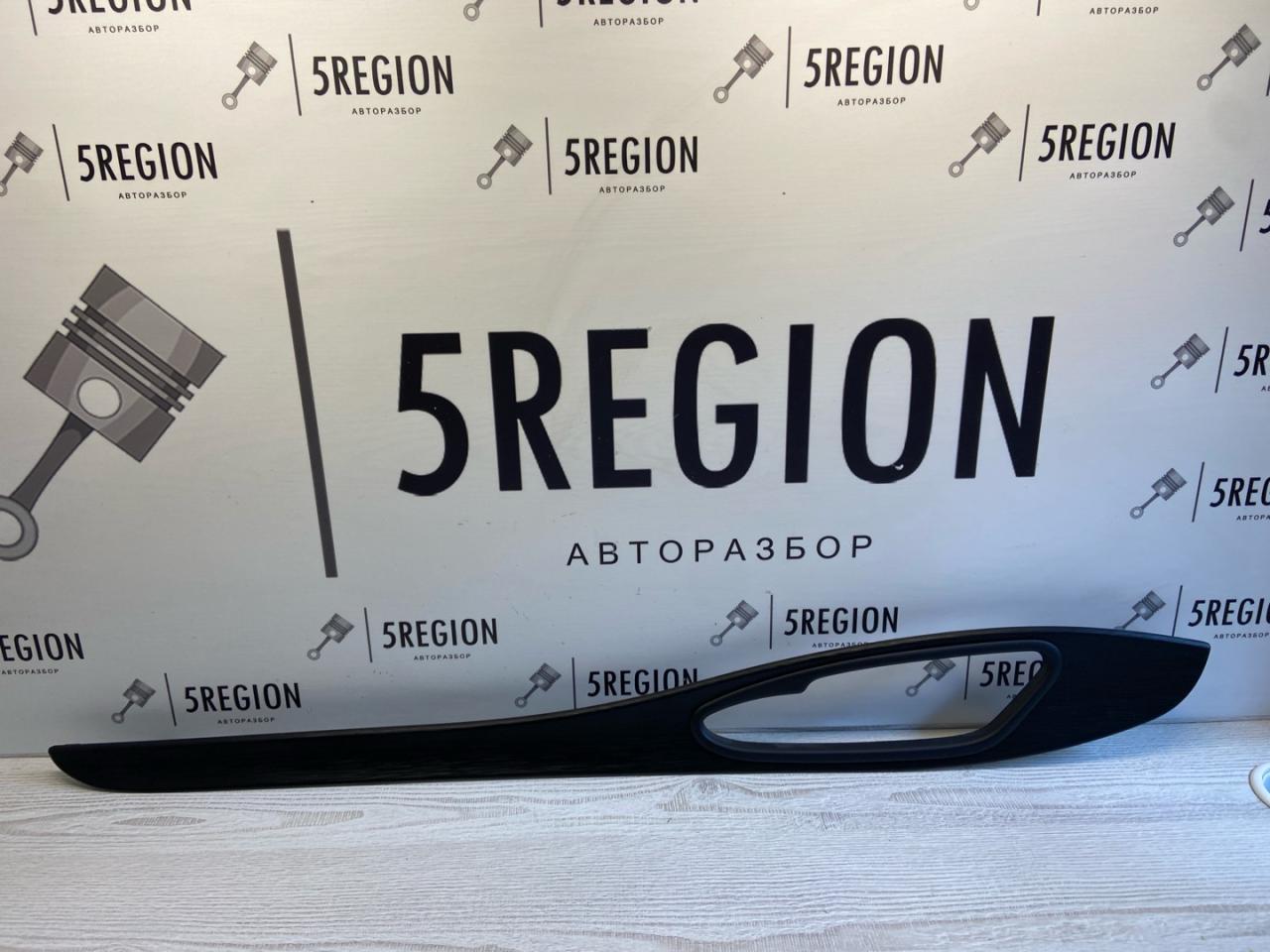 накладка двери (крышки) багажника Alfa Romeo Stelvio 1 поколение 949 2018, 2.2 л., дизель, АКПП, полный привод, 156122779 - фото №1