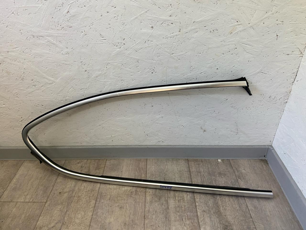 молдинг двери задней правой Alfa Romeo Stelvio 1 поколение 949 2018, 2.2 л., дизель, АКПП, полный привод - фото №1