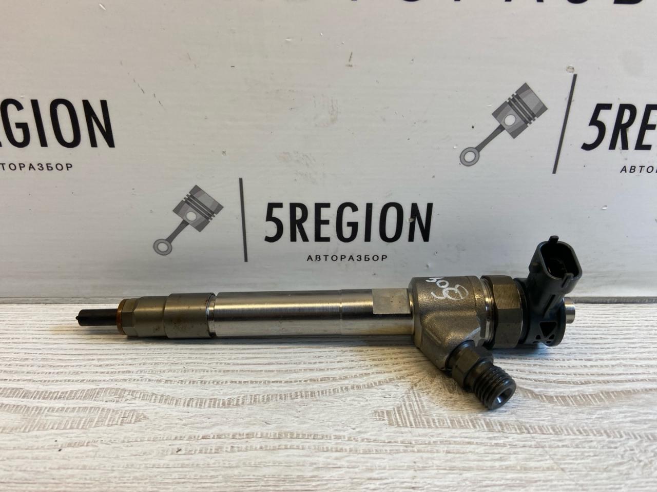 форсунка Alfa Romeo Stelvio 1 поколение 949 2018, 2.2 л., дизель, АКПП, полный привод - фото №1