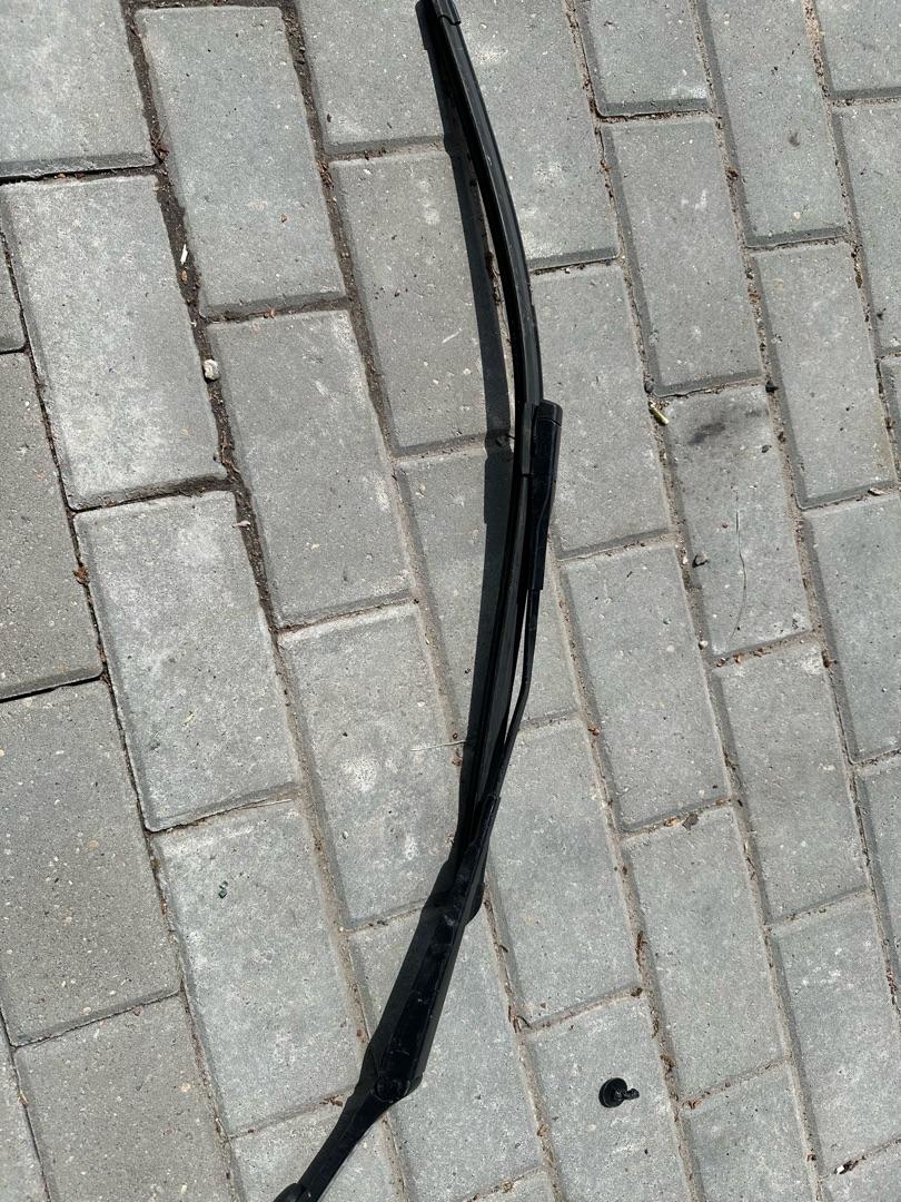 щетки стеклоочистителя Alfa Romeo Giulia 2 поколение 952 2017, 2.0 л., бензин, АКПП, седан, полный привод - фото №1