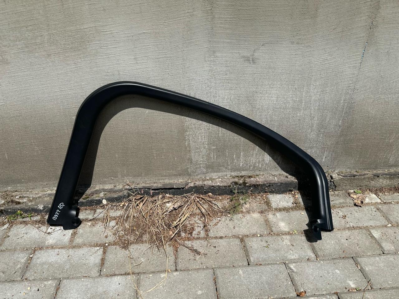 молдинг двери задней правой Alfa Romeo Giulia 2 поколение 952 2017, 2.0 л., бензин, АКПП, седан, полный привод - фото №1