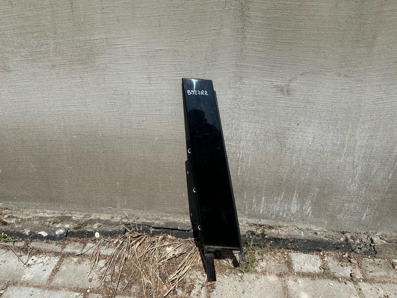 молдинг двери задней правой Alfa Romeo Giulia 2 поколение 952 2017, 2.0 л., бензин, АКПП, седан, полный привод - фото №1