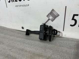 ограничитель открывания двери Alfa Romeo Giulia 2 поколение 952 2017, 2.0 л., бензин, АКПП, седан, полный привод