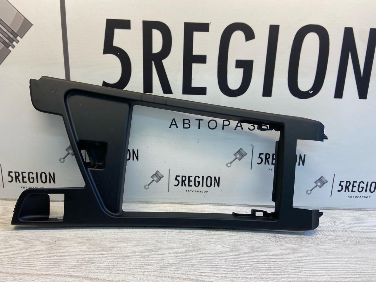 Декоративная накладка центральной консоли Alfa Romeo Giulia 2 поколение 952 2017, 2.0 л., бензин, АКПП, седан, полный привод, 156121184 - фото №1