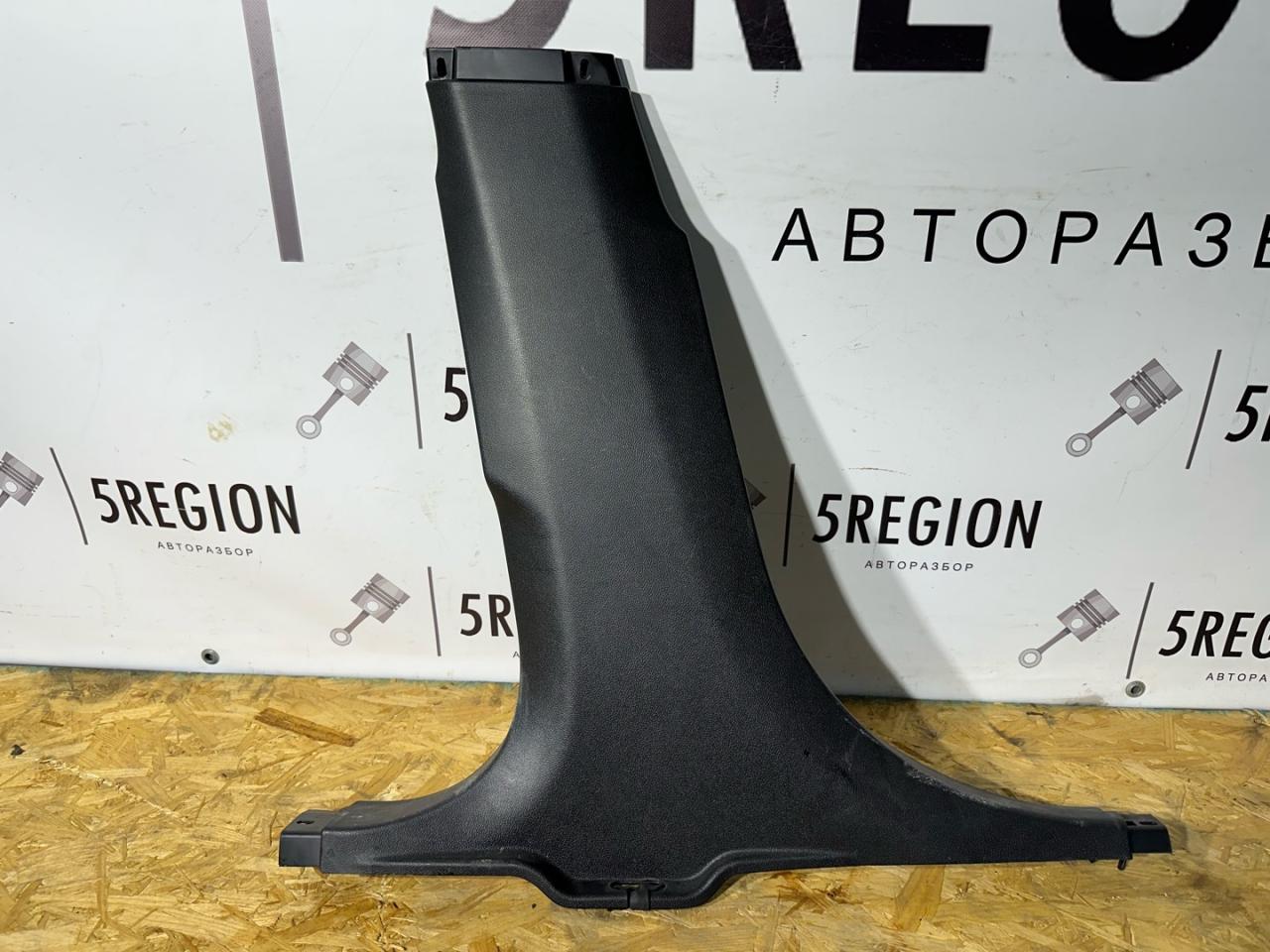 обшивка стойки центральной левой Alfa Romeo Giulia 2 поколение 952 2018, 2.0 л., бензин, АКПП, rosso red, седан, полный привод, 156130281 - фото №1