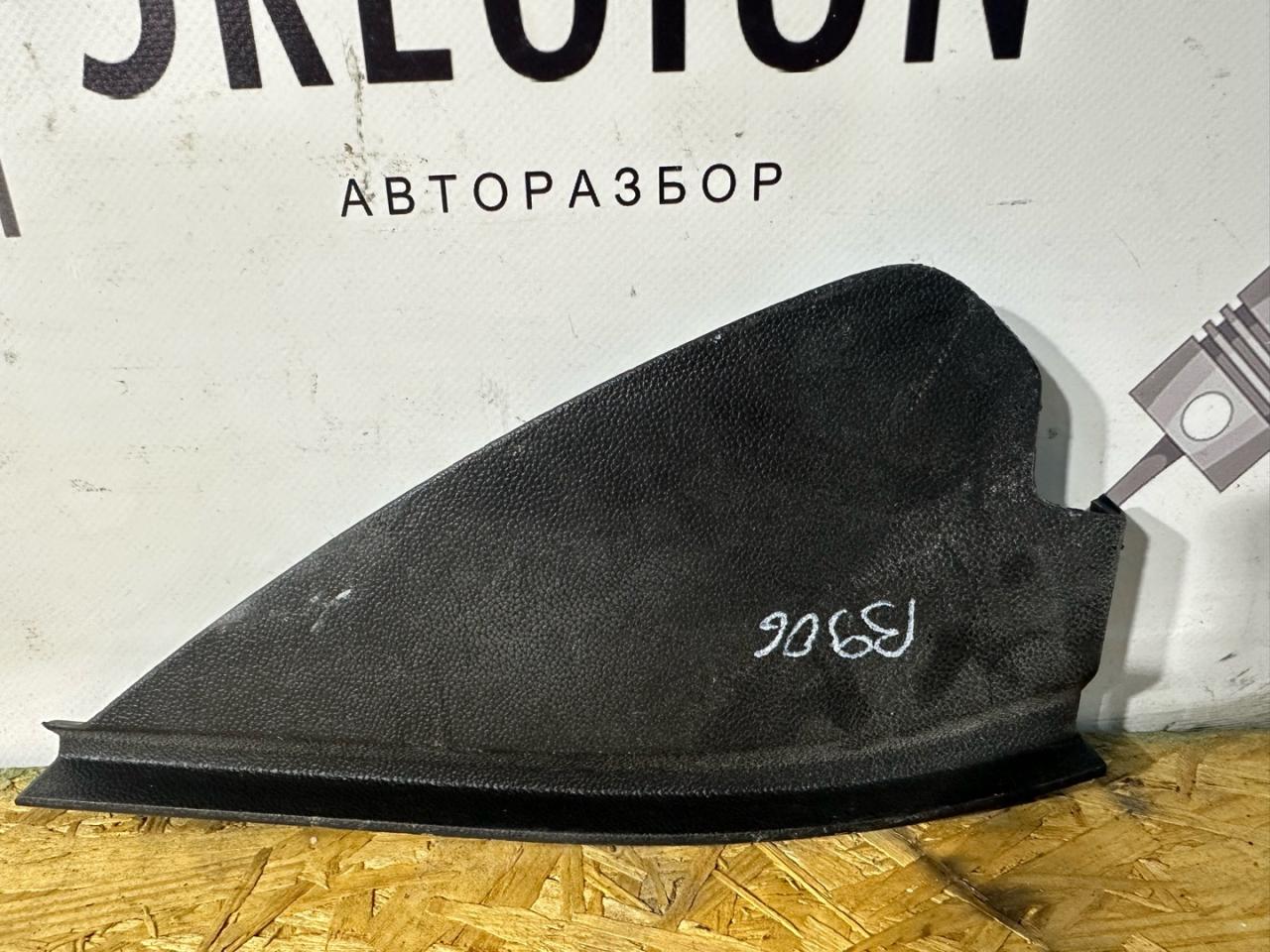 пластик Alfa Romeo Giulia 2 поколение 952 2018, 2.0 л., бензин, АКПП, rosso red, седан, полный привод - фото №1