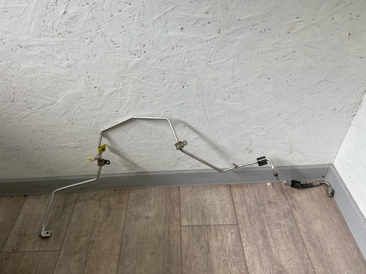 трубка кондиционера Alfa Romeo Giulia 2 поколение 952 2017, 2.0 л., бензин, АКПП, седан, полный привод, 50532282 - фото №1