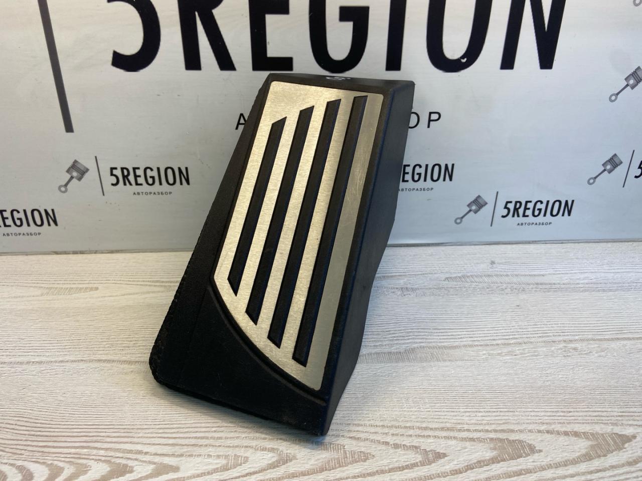 Опорная площадка для ног Alfa Romeo Giulia 2 поколение 952 2018, 2.0 л., бензин, АКПП, седан, задний привод - фото №1