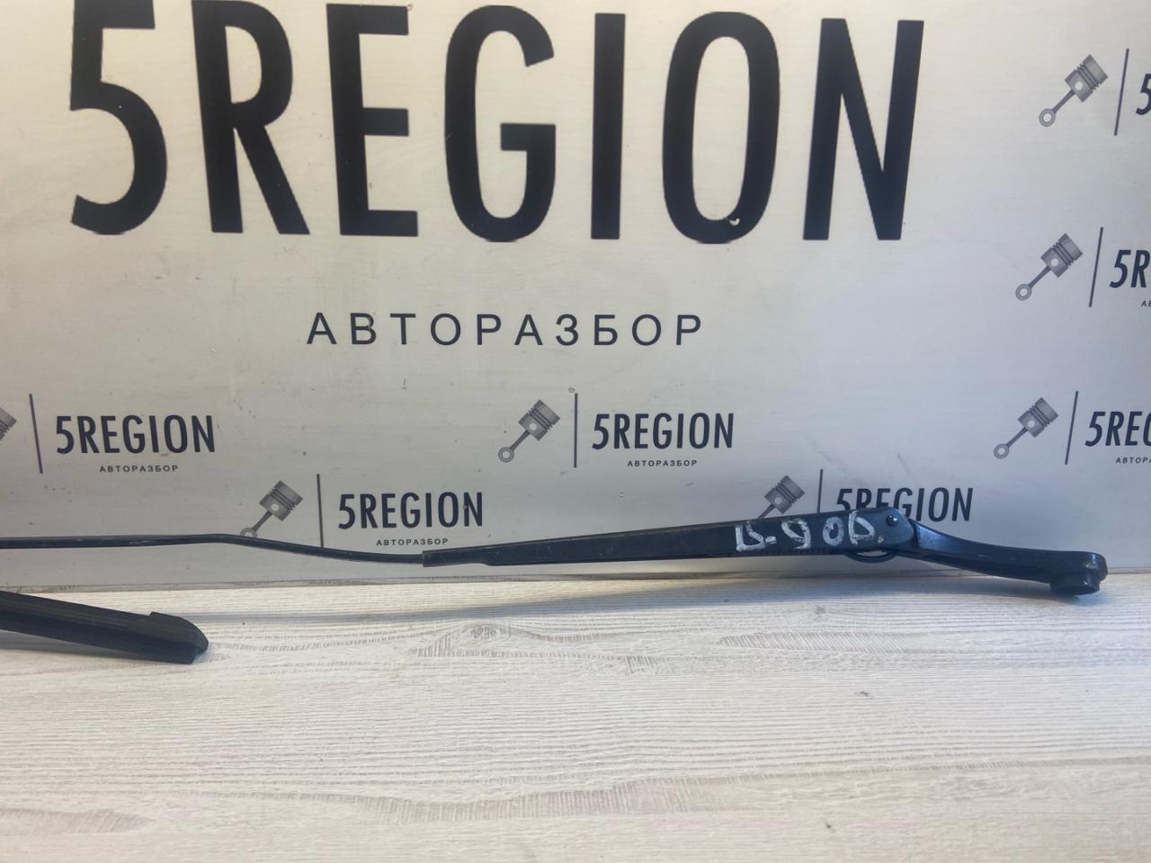 щеткодержатель (поводок стеклоочистителя, дворник) Alfa Romeo Giulia 2 поколение 952 2018, 2.0 л., бензин, АКПП, rosso red, седан, полный привод, 50532573 - фото №1