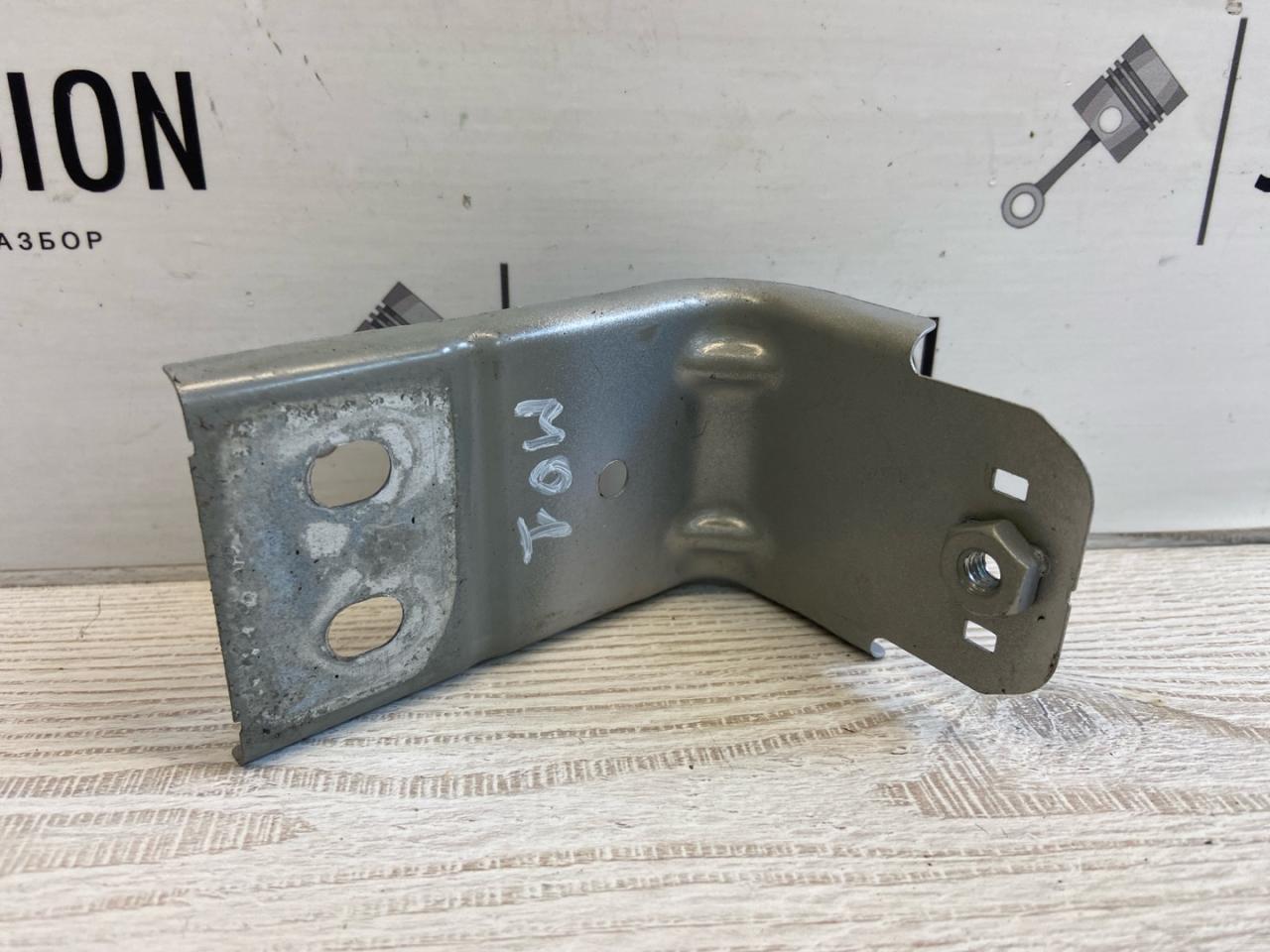 кронштейн (крепление) Maserati Grecale 1 поколение M182 2023, 2.0 л., бензин, АКПП, внедорожник 5 дв., полный привод, правый руль - фото №1