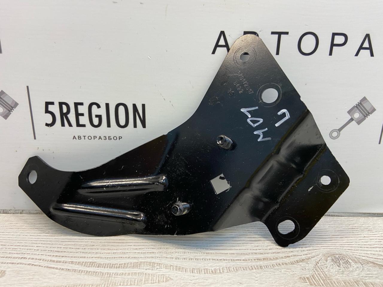 кронштейн (крепление) Maserati Grecale 1 поколение M182 2023, 2.0 л., бензин, АКПП, внедорожник 5 дв., полный привод, правый руль, 670172817 - фото №1