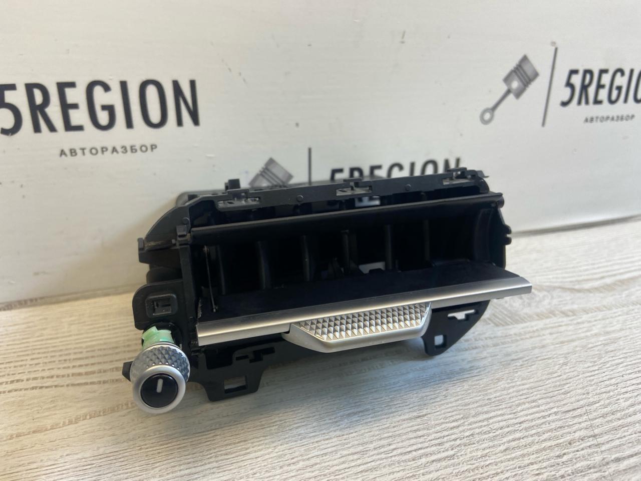 дефлектор обдува салона Maserati Grecale 1 поколение M182 2023, 2.0 л., бензин, АКПП, внедорожник 5 дв., полный привод, правый руль, 670198005 - фото №1