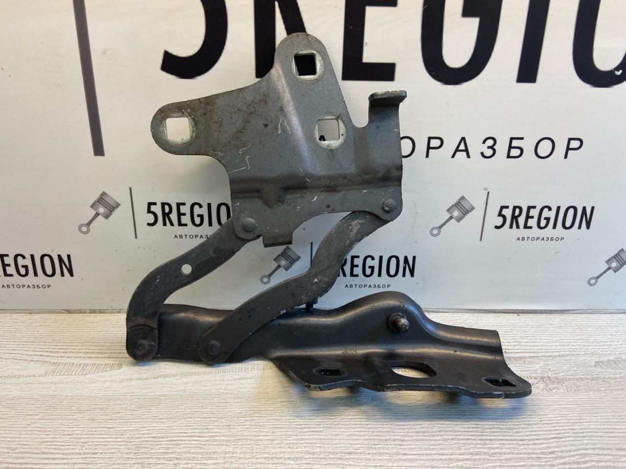 петля капота правая Alfa Romeo Stelvio 1 поколение 949 2018, 2.0 л., бензин, АКПП, полный привод, правый руль - фото №1