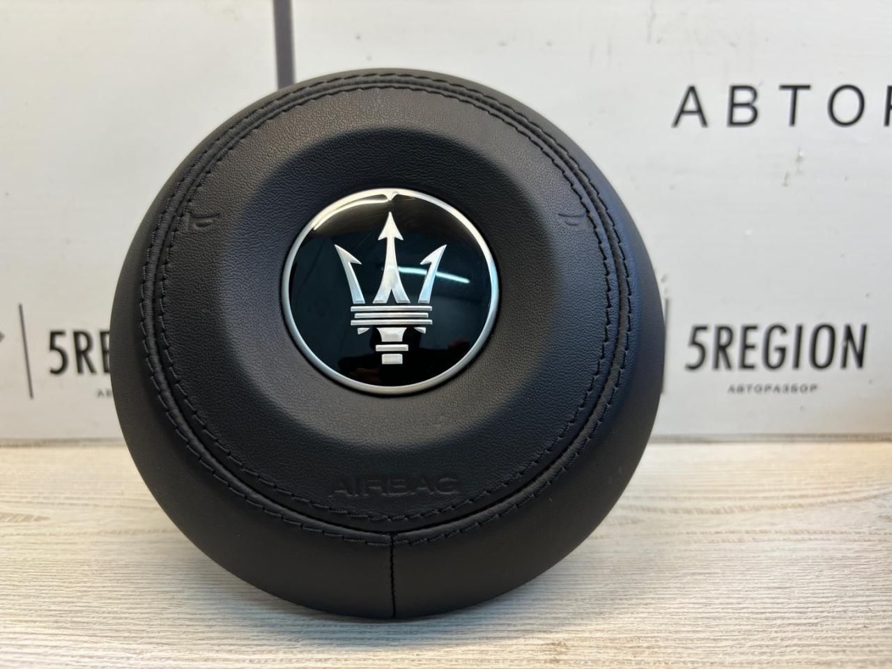 подушка безопасности водителя Maserati Grecale 1 поколение M182 2023, 2.0 л., бензин, АКПП, внедорожник 5 дв., полный привод, правый руль, 670206271 - фото №1