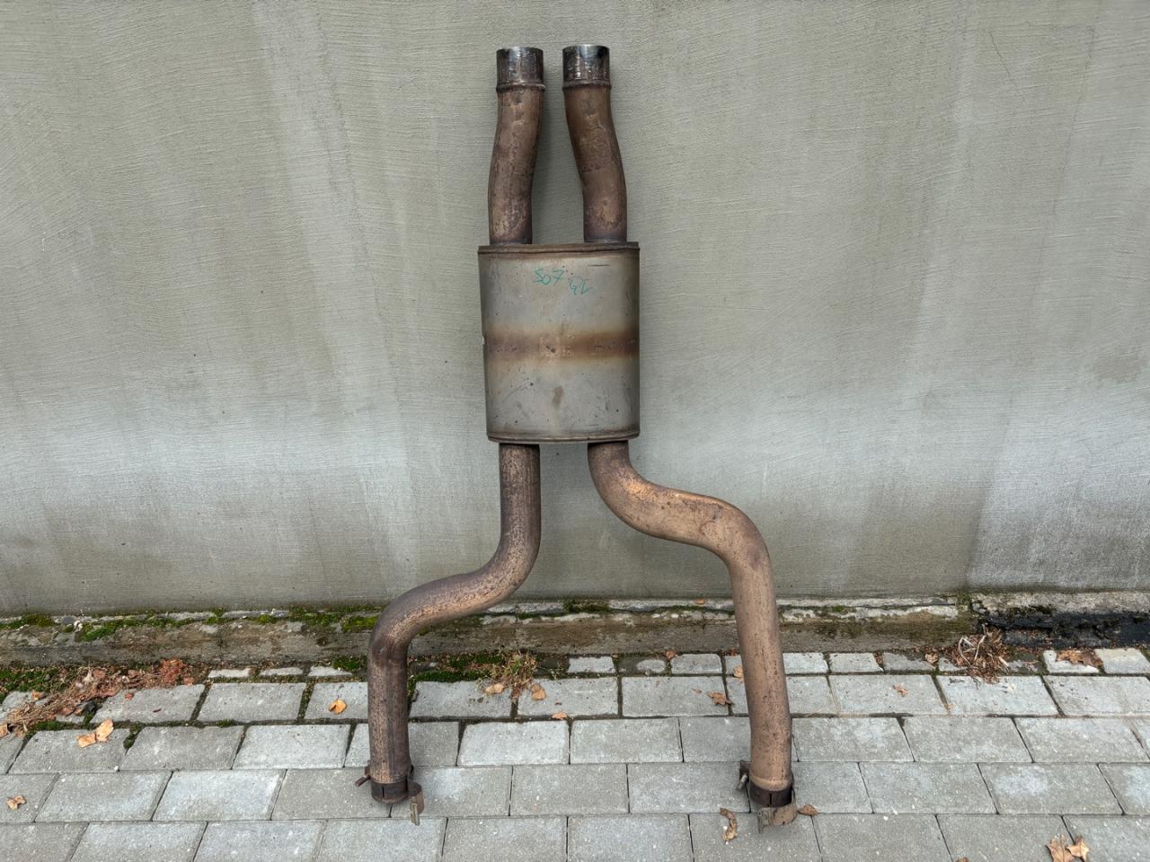 глушитель Alfa Romeo Stelvio 1 поколение 949 2019, 2.9 л., бензин, АКПП, rosso competizione, внедорожник 5 дв., полный привод, правый руль, 50552400 - фото №1