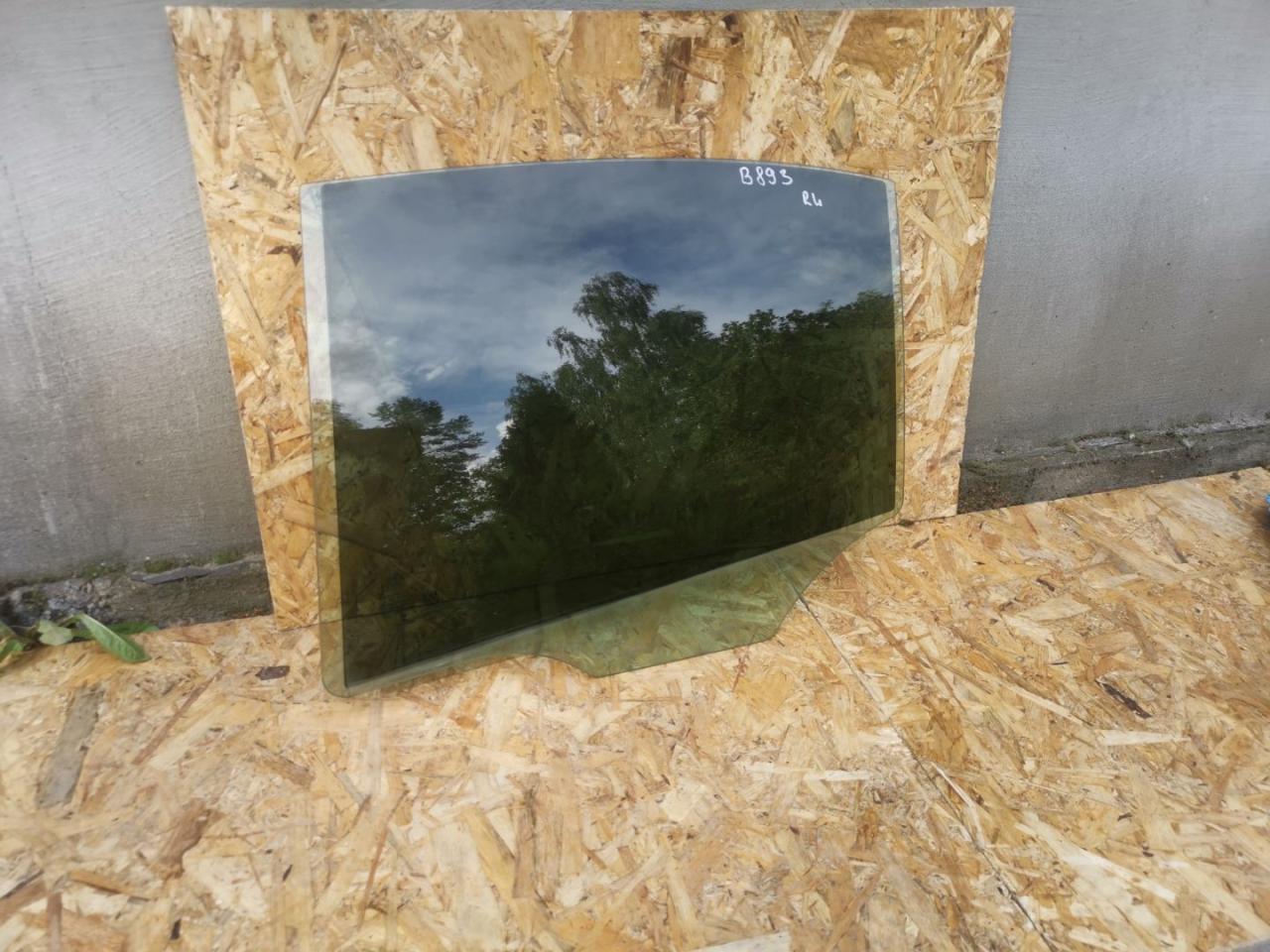 стекло двери задней левой Alfa Romeo Giulia 2 поколение 952 2017, 2.0 л., бензин, АКПП, задний привод, 505471250 - фото №1