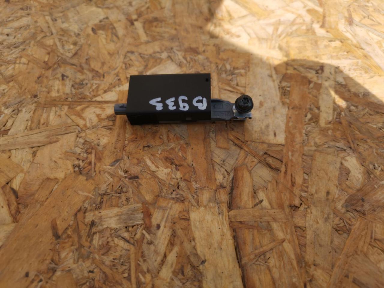 усилитель антенны Alfa Romeo Stelvio 1 поколение 949 2018, 2.0 л., бензин, АКПП, полный привод - фото №1