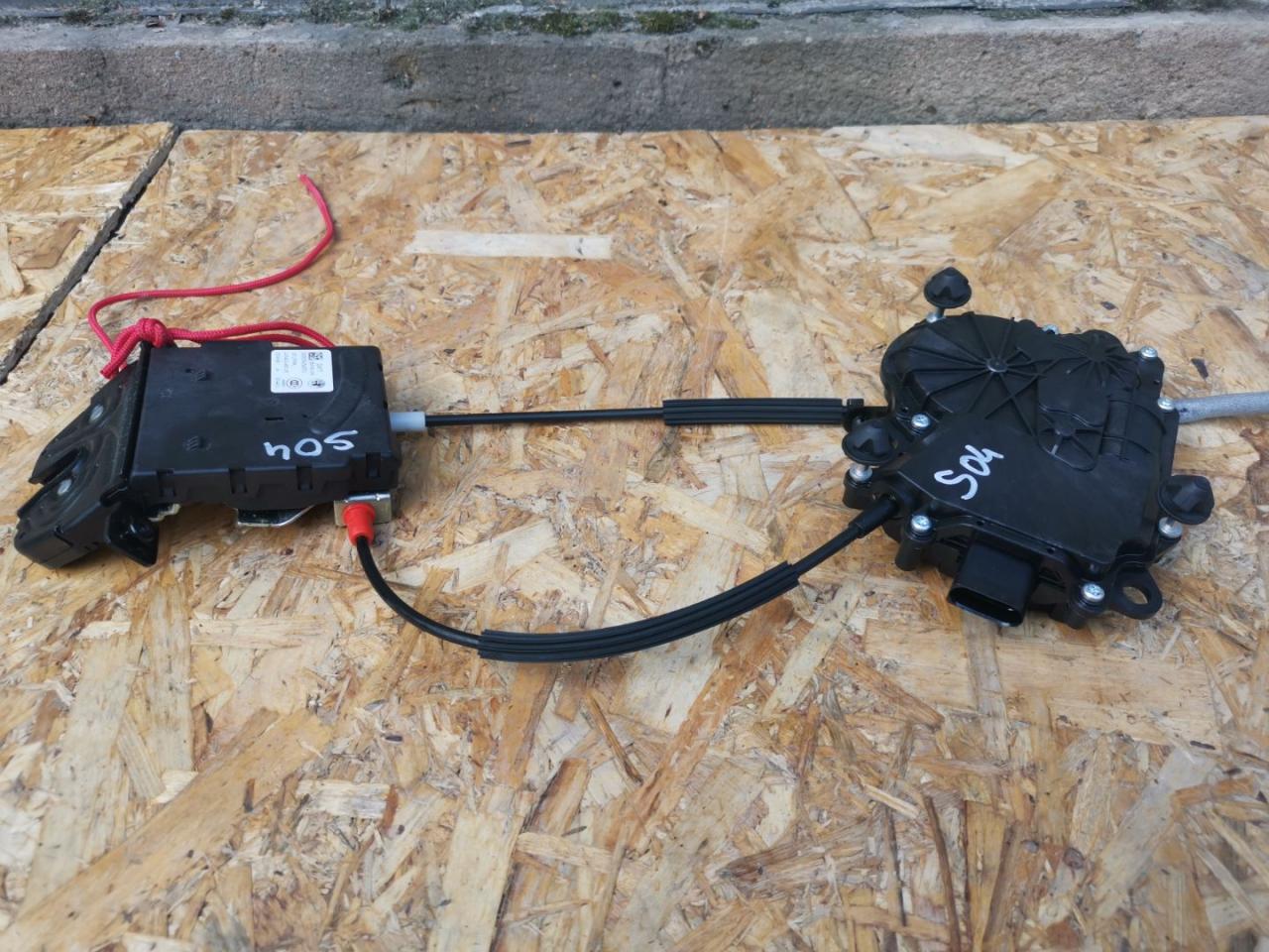 замок багажника Alfa Romeo Stelvio 1 поколение 949 2018, 2.2 л., дизель, АКПП, полный привод, 505455, 670106509 - фото №1