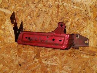 крепление ( кронштейн ) крыла Alfa Romeo Stelvio 1 поколение 949 2019, 2.9 л., бензин, АКПП, rosso competizione, внедорожник 5 дв., полный привод, правый руль