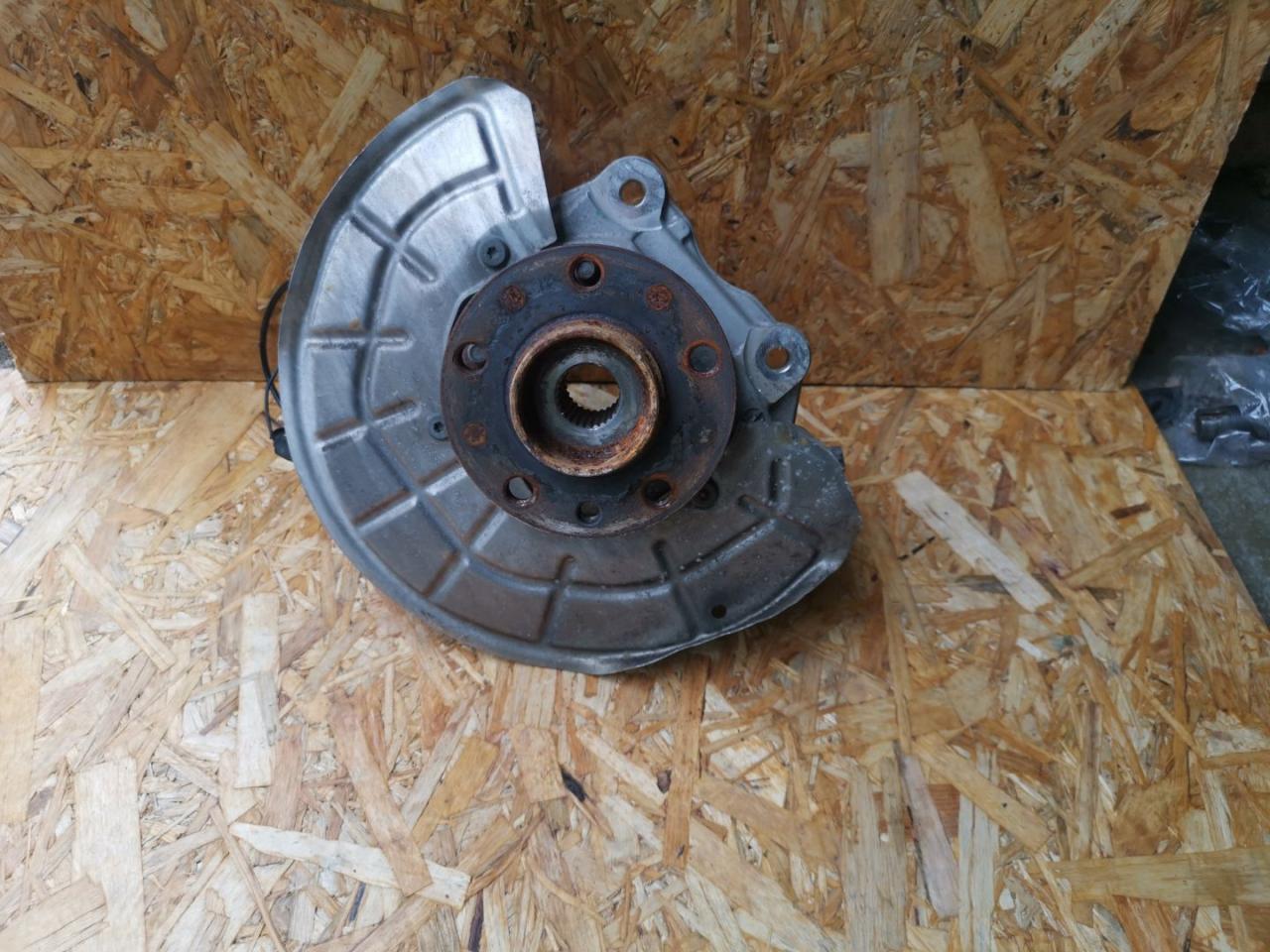 кулак задний левый Alfa Romeo Giulia 2 поколение 952 2019, 2.2 л., дизель, АКПП, седан, задний привод, правый руль - фото №1