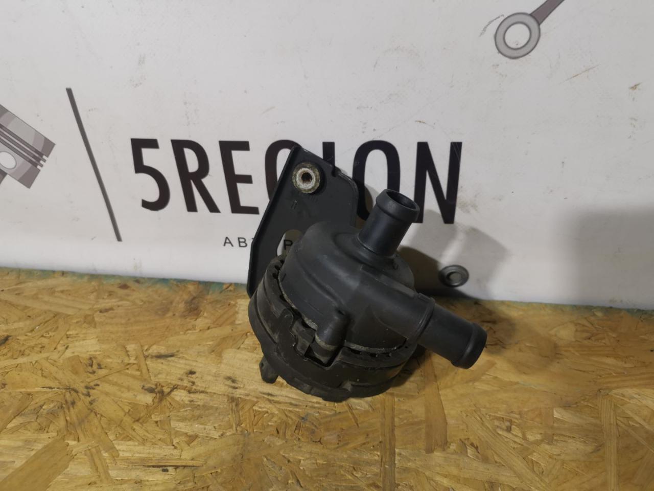 насос антифриза дополнительный Alfa Romeo Stelvio 1 поколение 949 2019, 2.9 л., бензин, АКПП, rosso competizione, внедорожник 5 дв., полный привод, правый руль, 50552860 - фото №1