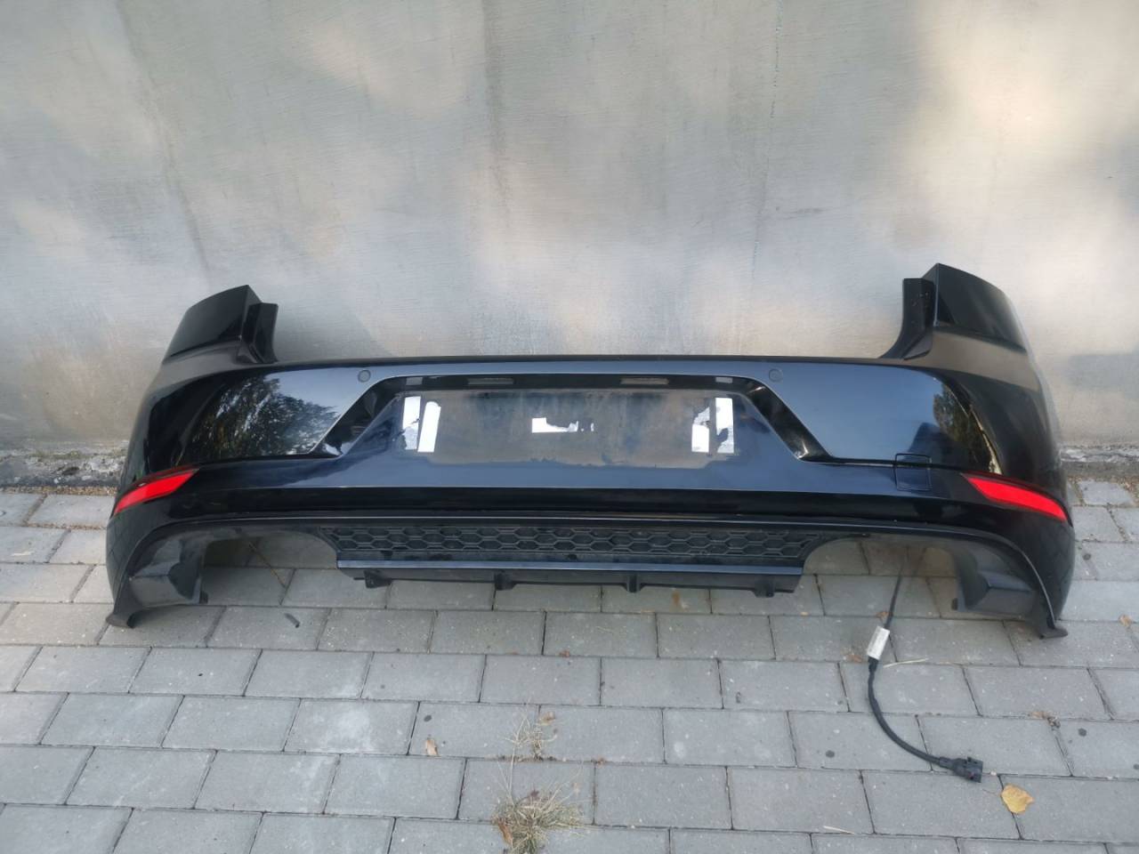 бампер задний Volkswagen Golf R VII рестайлинг (2017-2020) 5G1 2019, 2.0 л., бензин, робот, хетчбэк 5 дв., полный привод, правый руль - фото №1