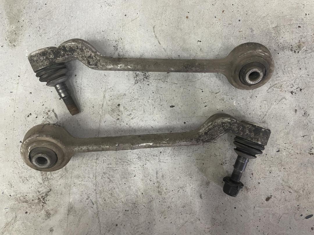 рычаг передний правый BMW 3 серия E90/E91/E92/E93 E90 2007, 3.0 л., M57 D30 (306D5), дизель, АКПП, седан, задний привод, правый руль - фото №1